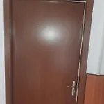 - ホステル
