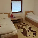 - ブカレスト