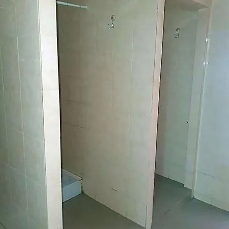 - 호스텔 부쿠레슈티