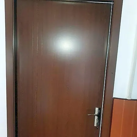 호스텔 - 부쿠레슈티