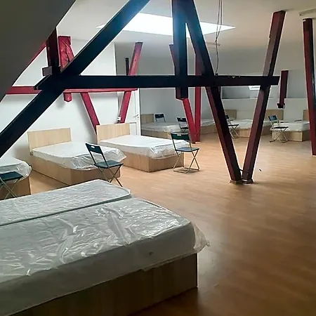 - 호스텔 부쿠레슈티