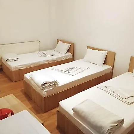 호스텔 -