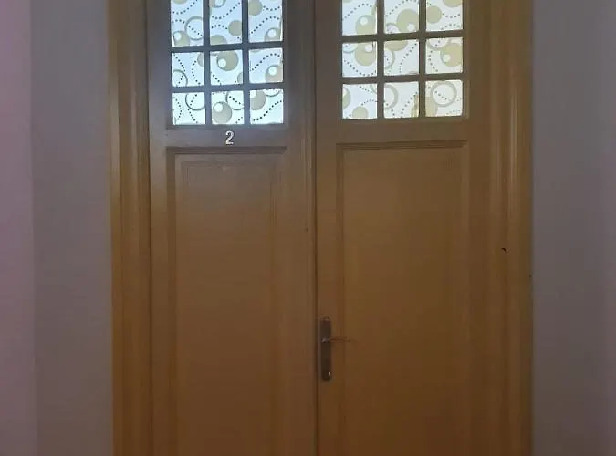 - Auberge de jeunesse *