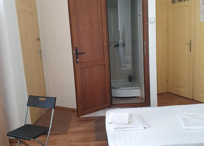 - Auberge de jeunesse Bucarest